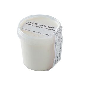 Yogurt alla mela e cannella con probiotici